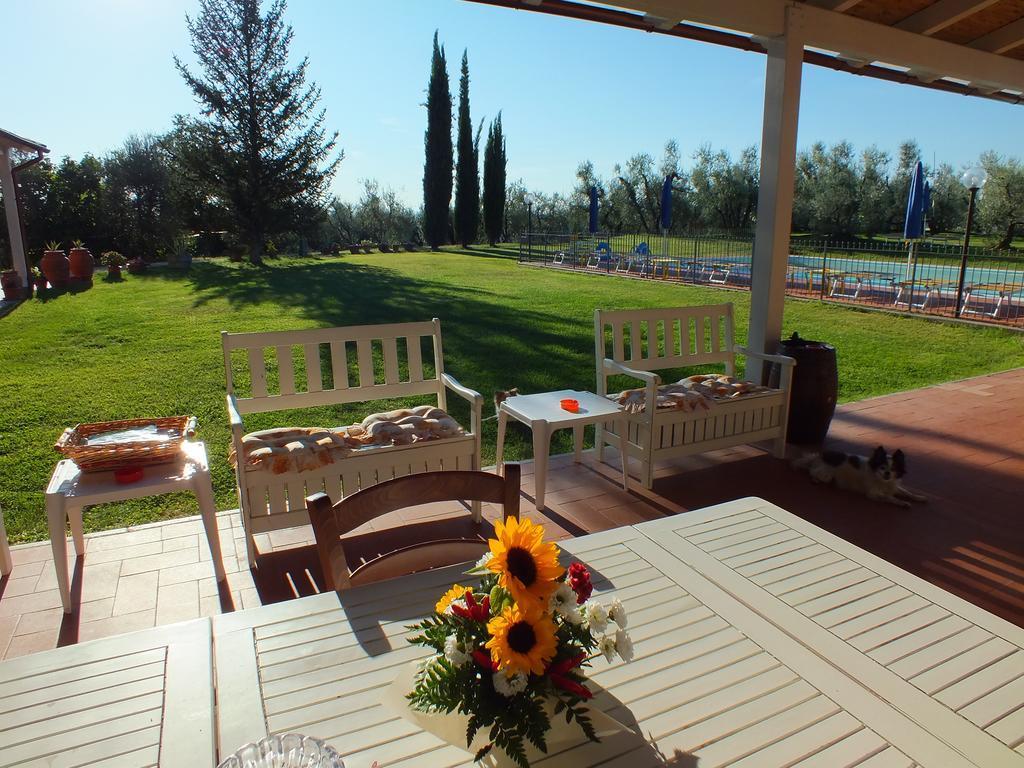 Agriturismo San Martino Ponsacco Eksteriør bilde